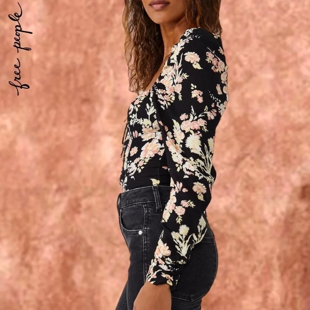 FREE PEOPLE Hilary Square-Keyhole-Neck Long Sleeve Ruch-Smock Details Top Lg